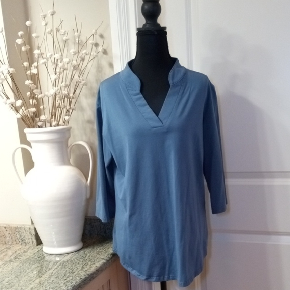 Women's Casual Soft Cotton Blend Blue V-Neck Top. Size Large